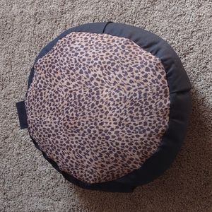 Zafu meditation cushion NWOT